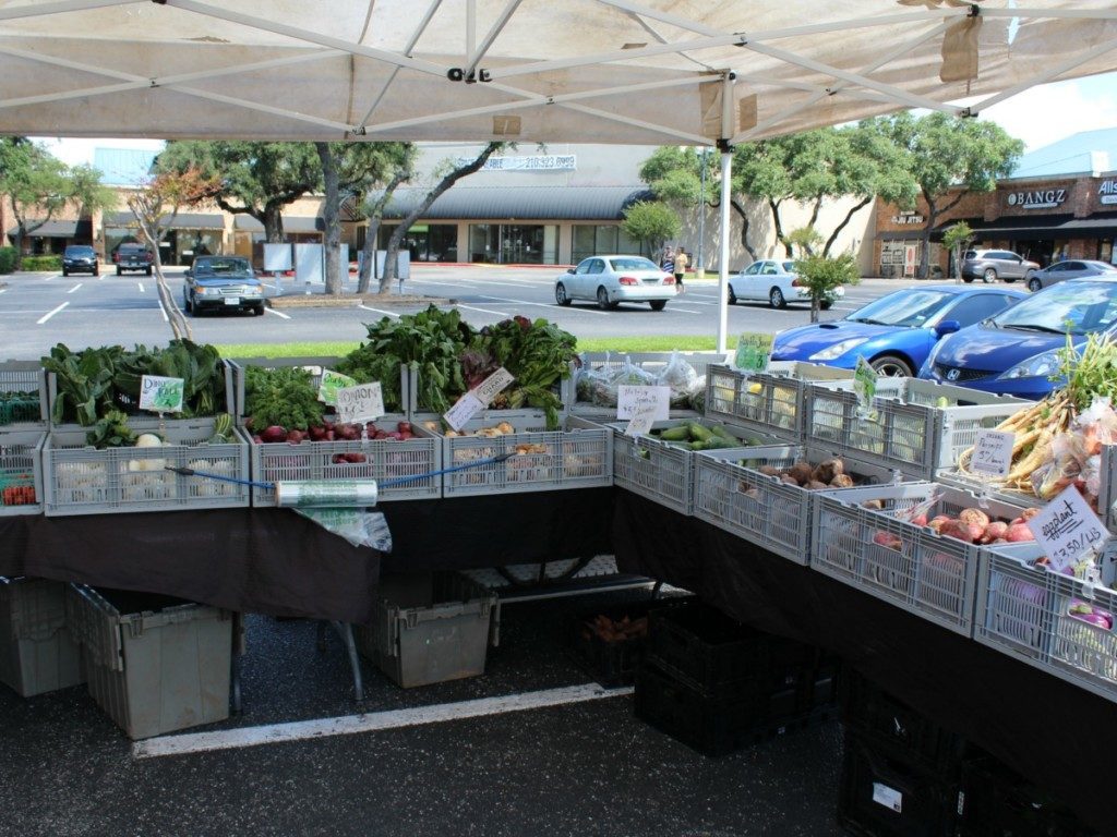 Veggies at Castle Hills Farm to Market in San Antonio | Alamo City Moms Blog