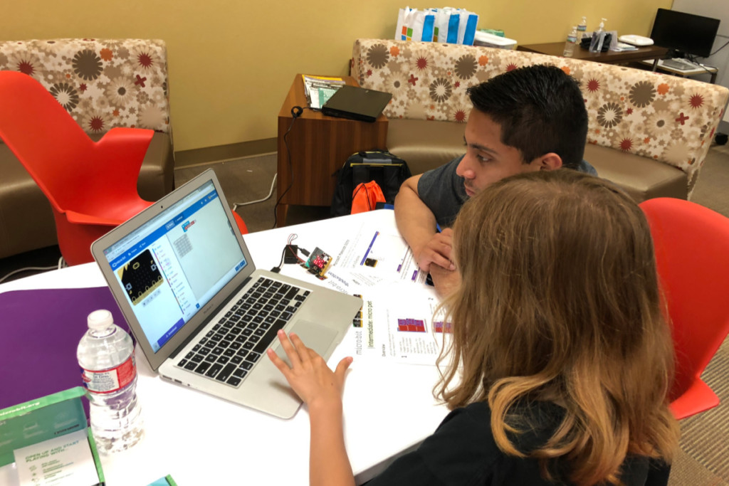 Kids learning coding at a Youth Code Jam event at LaunchSA located at Central Library in downtown San Antonio | Alamo City Moms Blog