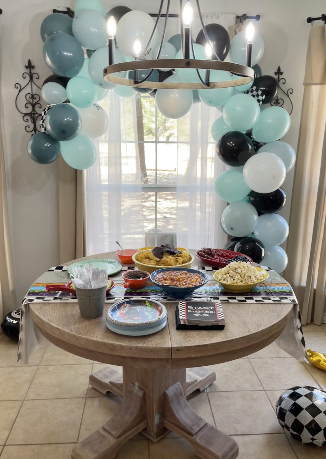 birthday party decorations and food